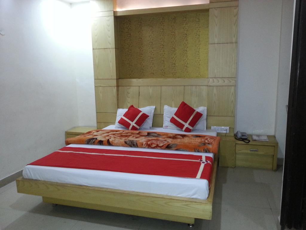 Hotel Shivam International - A Well Hygiene Property All Staff Vaccinated " New Delhi Exterior foto