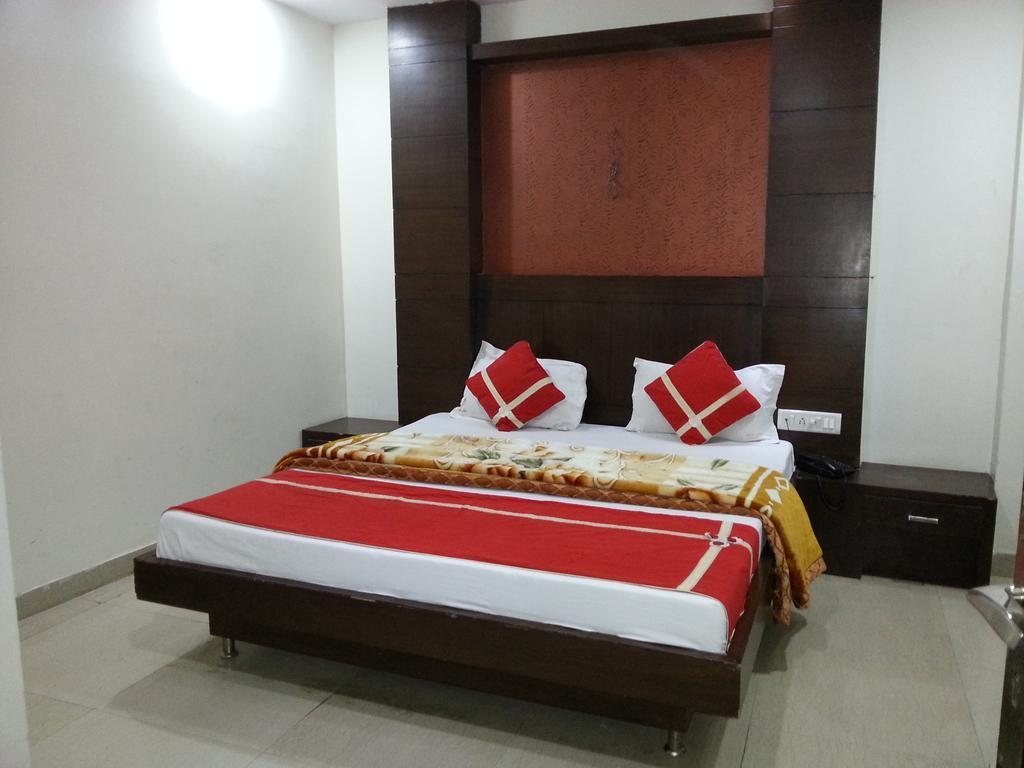 Hotel Shivam International - A Well Hygiene Property All Staff Vaccinated " New Delhi Exterior foto
