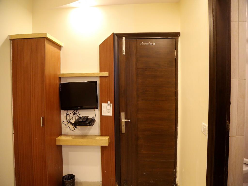 Hotel Shivam International - A Well Hygiene Property All Staff Vaccinated " New Delhi Exterior foto